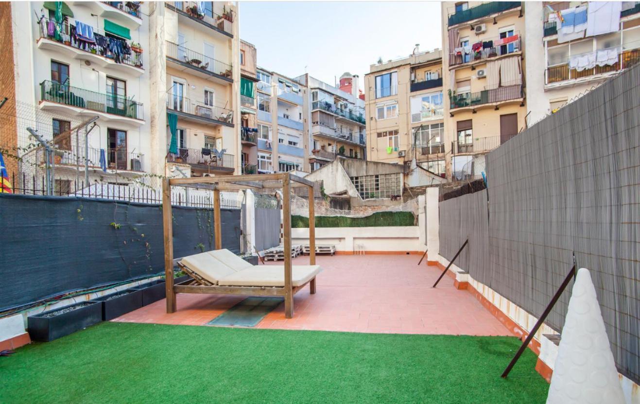P2par1002 - Super Bright & New In The Center * Barcelone